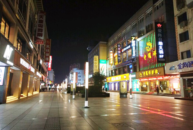 商業(yè)街景觀燈