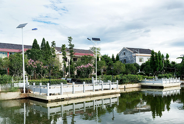 公園LED太陽(yáng)能路燈